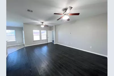 802 Mitchell Drive, Hutto, TX 78634 - Photo 5