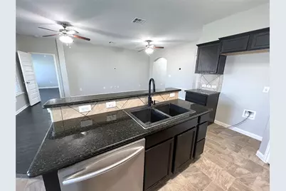 802 Mitchell Drive, Hutto, TX 78634 - Photo 9