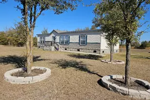 482 McDonald Ln W, Cedar Creek, TX 78612 - Photo 1