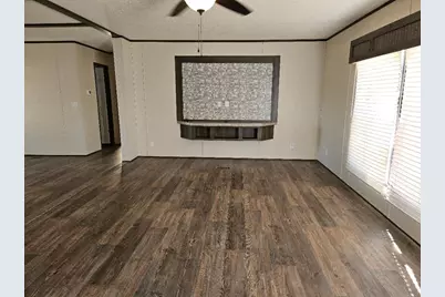 482 McDonald Lane W, Cedar Creek, TX 78612 - Photo 3