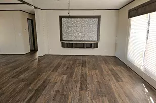 482 McDonald Ln W, Cedar Creek, TX 78612 - Photo 3