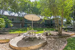 300 Crockett St, Austin, TX 78704 - Photo 15