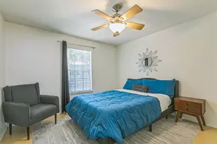 300 Crockett St, Austin, TX 78704 - Photo 9