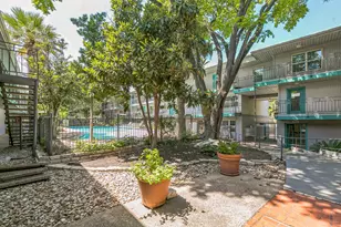 300 Crockett St, Austin, TX 78704 - Photo 19