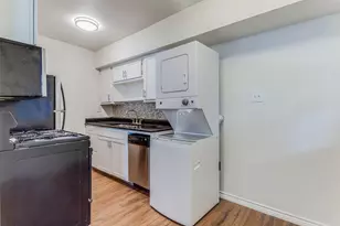 2401 Manor Rd, Austin, TX 78722 - Photo 5