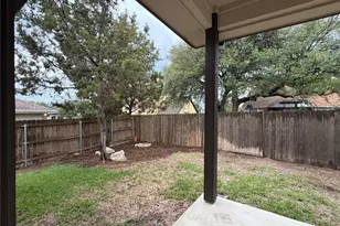 206 Fairway Cir, Point Venture, TX 78645 - Photo 19