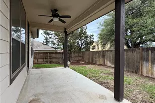 206 Fairway Cir, Point Venture, TX 78645 - Photo 17