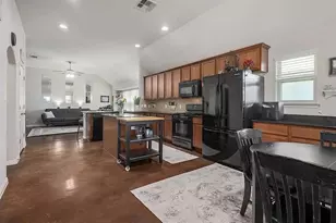 205 Field Corn Ln, San Marcos, TX 78666 - Photo 11