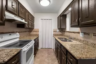 2016 Nevada St, San Marcos, TX 78666 - Photo 11