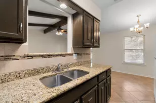 2016 Nevada St, San Marcos, TX 78666 - Photo 9