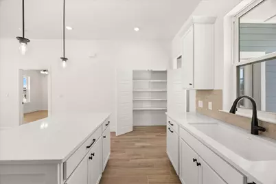 802 S Creek Street #101, Fredericksburg, TX 78624 - Photo 11