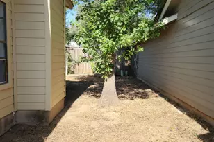 13011 Irby Pass, Austin, TX 78729 - Photo 17