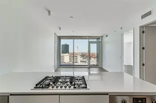 313 W 17th St, Austin, TX 78701 - Photo 9