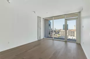 313 W 17th St, Austin, TX 78701 - Photo 15