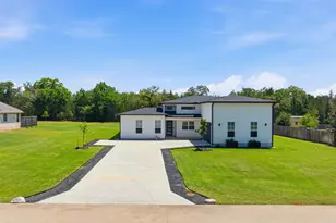 307 Chisholm Trail, Bastrop, TX 78602 - Photo 35