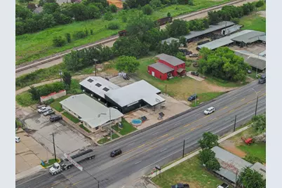 759 W Austin Street, Giddings, TX 78942 - Photo 29