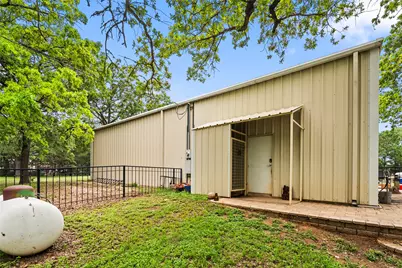 1389 Highway 290 E, Elgin, TX 78621 - Photo 35