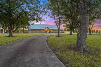 400 County Road 483, Taylor, TX 76574 - Photo 37