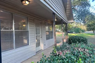 124 Plum St St, Bastrop, TX 78602 - Photo 3