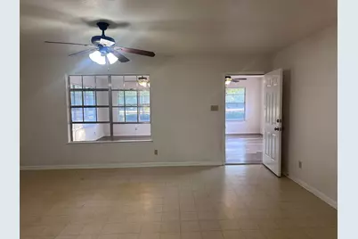 124 Plum St Street, Bastrop, TX 78602 - Photo 9