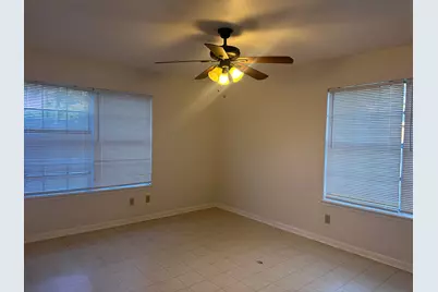 124 Plum St Street, Bastrop, TX 78602 - Photo 19