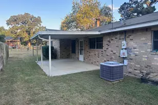 124 Plum St St, Bastrop, TX 78602 - Photo 29