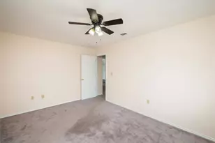 137 Blanket Flower Dr, Bastrop, TX 78602 - Photo 23