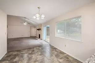 137 Blanket Flower Dr, Bastrop, TX 78602 - Photo 11