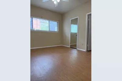 806 W 24th Street #223, Austin, TX 78705 - Photo 11