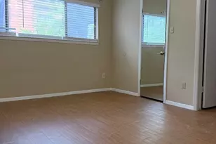 806 W 24th St, Austin, TX 78705 - Photo 11