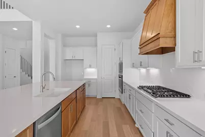 1001 Ellensburg Drive, Georgetown, TX 78633 - Photo 9