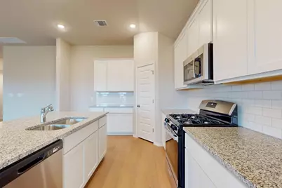 20017 Schatz Way, Manor, TX 78653 - Photo 5