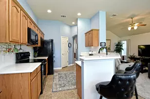 300 Fistral Dr, Hutto, TX 78634 - Photo 13