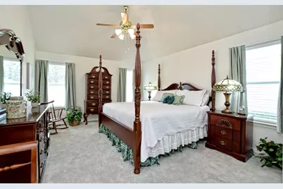 300 Fistral Drive, Hutto, TX 78634 - Photo 17