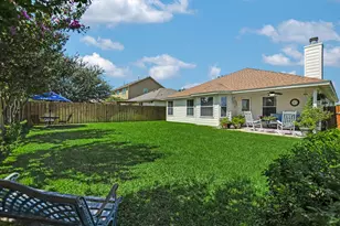 300 Fistral Dr, Hutto, TX 78634 - Photo 31