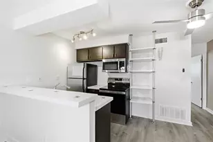 2302 E Side Dr, Austin, TX 78704 - Photo 17