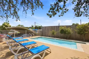 2302 E Side Dr, Austin, TX 78704 - Photo 13