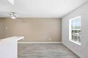 2302 E Side Dr, Austin, TX 78704 - Photo 19