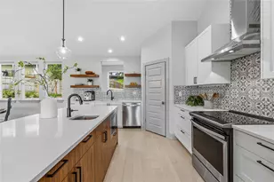 20901 Broken Arrow St, Lago Vista, TX 78645 - Photo 9