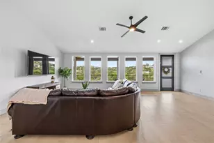 20901 Broken Arrow St, Lago Vista, TX 78645 - Photo 7