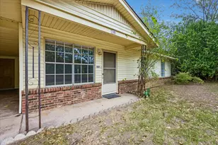 402 Bramble Dr, Austin, TX 78745 - Photo 3