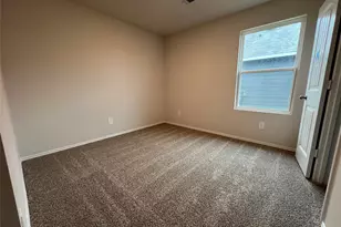 221 Wirecrested Dr, Lockhart, TX 78644 - Photo 17