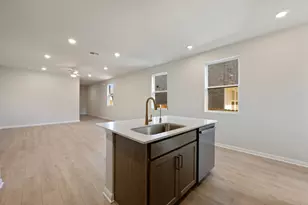 132 Knockout Rose Dr, San Marcos, TX 78666 - Photo 17