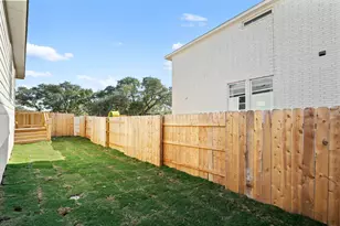 132 Knockout Rose Dr, San Marcos, TX 78666 - Photo 35