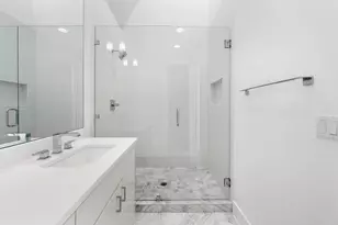 3406 E 17th St, Austin, TX 78721 - Photo 19