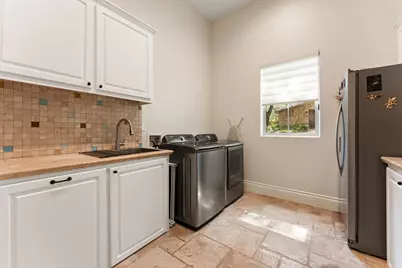 7220 Oak Shores Drive, Austin, TX 78730 - Photo 25