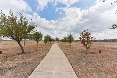901 E Whispering Hollow Drive, Kyle, TX 78640 - Photo 29
