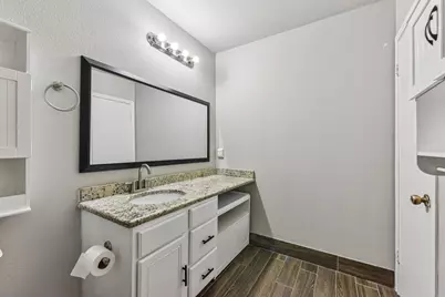 901 E Whispering Hollow Drive, Kyle, TX 78640 - Photo 19