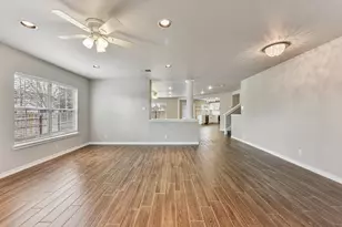 901 E Whispering Hollow Dr, Kyle, TX 78640 - Photo 5