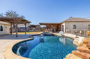 208 S Buffalo Pass, Georgetown, TX 78633 - Photo 25